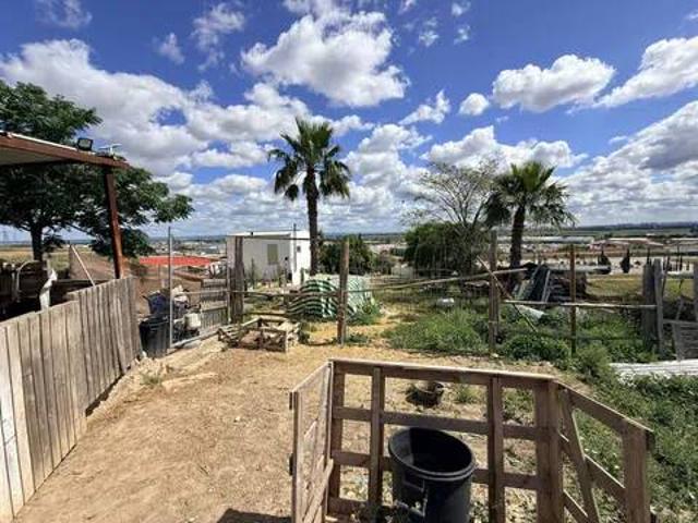Casa rústica / Caserío en Venta en Valencina de la Concepción