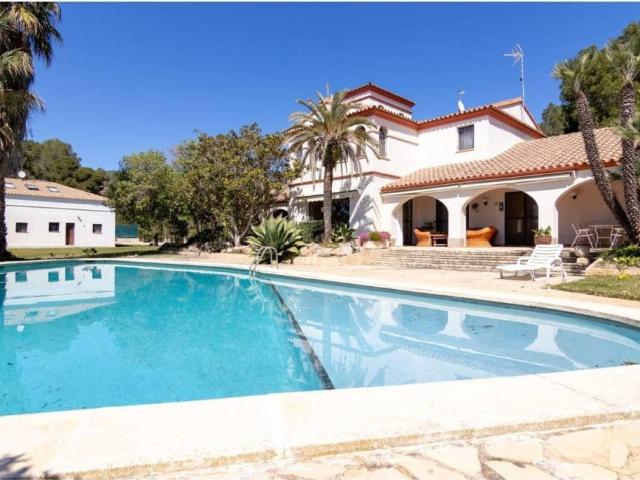 Casa rústica / Caserío en Venta en Vespella de Gaià