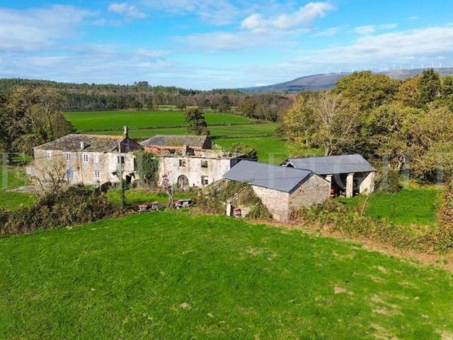 Casa rústica / Caserío en Venta en Vilalba