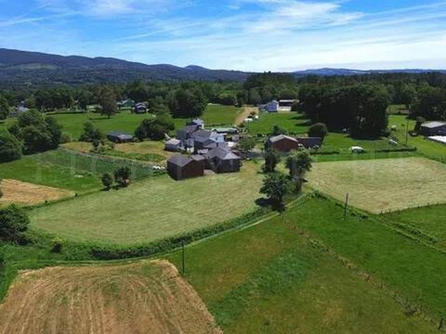 Casa rústica / Caserío en Venta en Vilalba