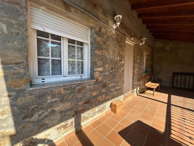 Casa rústica / Caserío en Venta en Villafranca del Bierzo