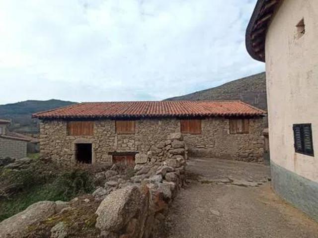 Casa rústica / Caserío en Venta en Zapardiel de La Ribera