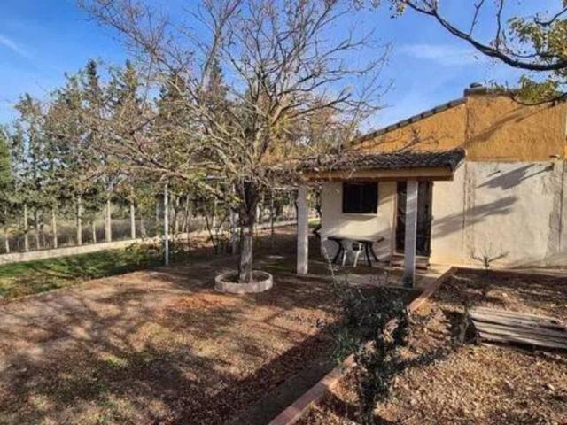 Casa rústica / Caserío en Venta en Zaragoza