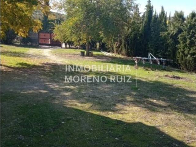 Casa rústica / Caserío en Venta en Zuheros
