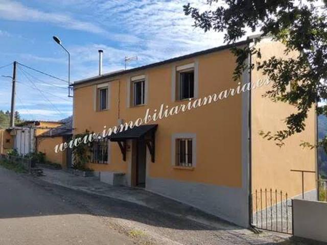 Casa rústica / Caserío en Venta en A Pontenova