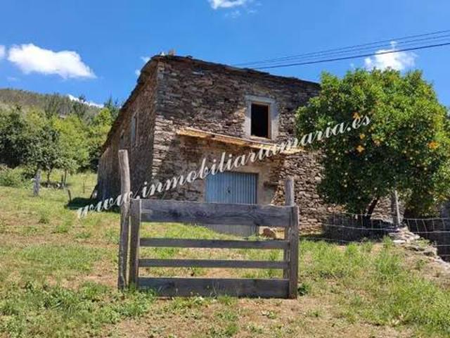 Casa rústica / Caserío en Venta en A Pontenova