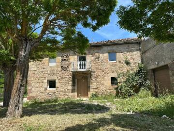 Casa rústica / Caserío en Venta en Aguilar de Campoo