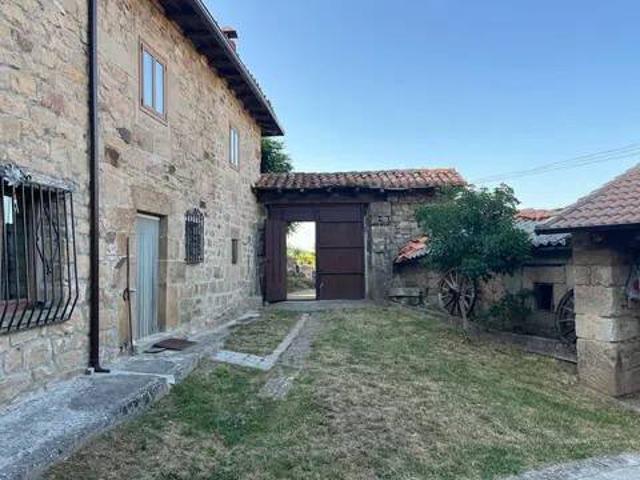 Casa rústica / Caserío en Venta en Aguilar de Campoo
