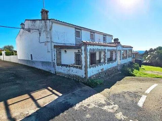 Casa rústica / Caserío en Venta en Almonaster La Real