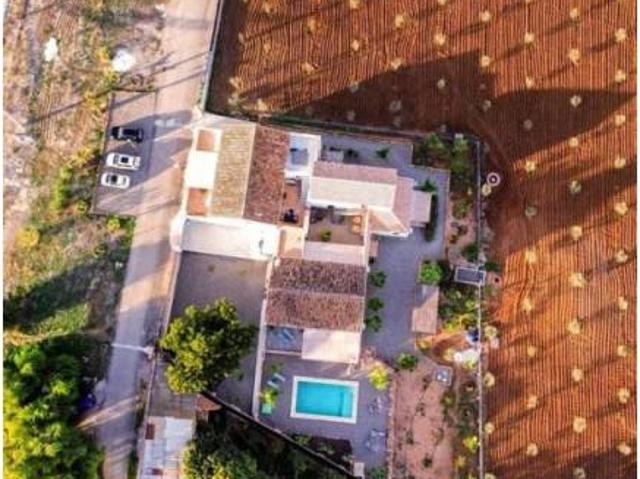 Casa rústica / Caserío en Venta en Álora
