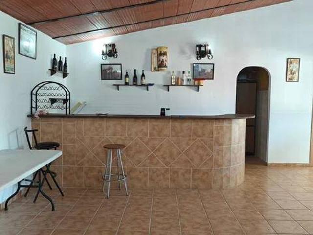 Casa rústica / Caserío en Venta en Álora