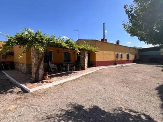 Casa rústica / Caserío en Venta en Albacete