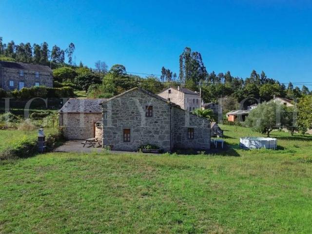 Casa rústica / Caserío en Venta en Alfoz