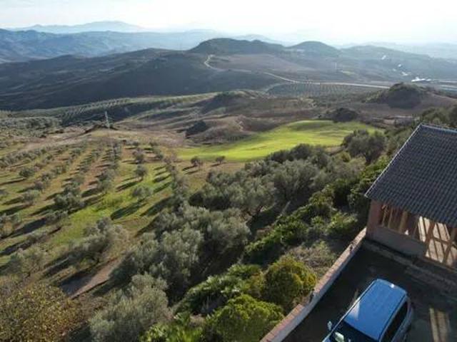Casa rústica / Caserío en Venta en Antequera