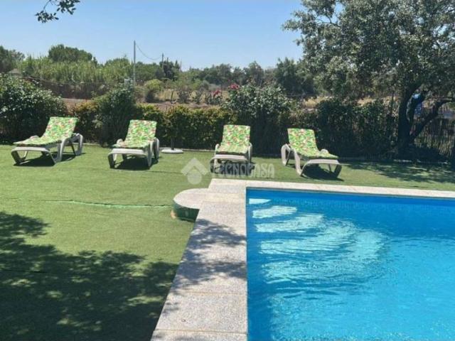 Casa rústica / Caserío en Venta en Badajoz