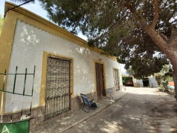 Casa rústica / Caserío en Venta en Benahadux