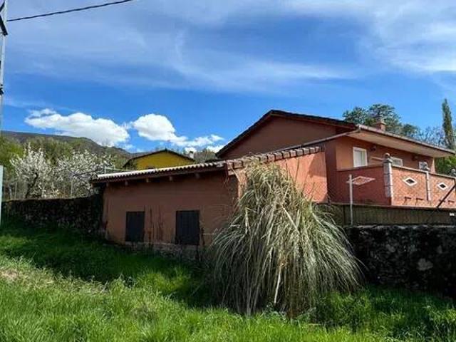 Casa rústica / Caserío en Venta en Béjar