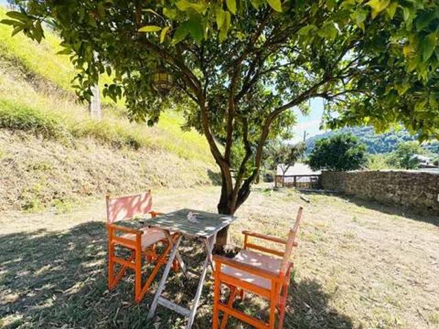 Casa rústica / Caserío en Venta en Belmonte de Miranda