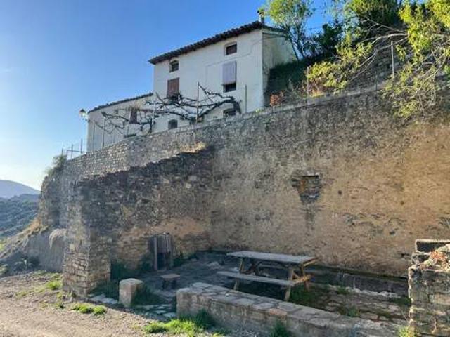 Casa rústica / Caserío en Venta en Canal de Berdún