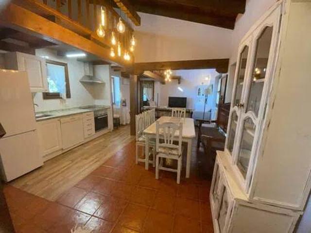 Casa rústica / Caserío en Venta en Candeleda