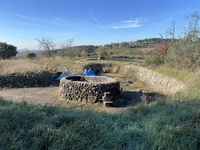 Casa rústica / Caserío en Venta en Candeleda