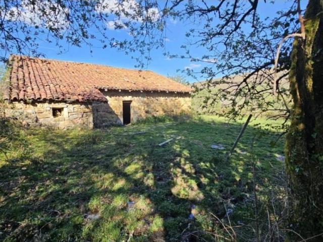 Casa rústica / Caserío en Venta en Cabuérniga