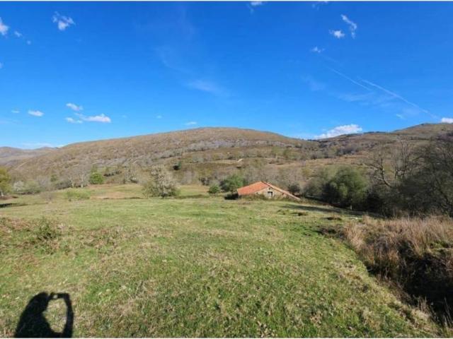 Casa rústica / Caserío en Venta en Cabuérniga