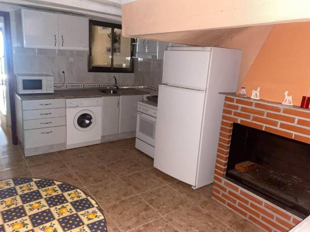 Casa rústica / Caserío en Venta en Calamocha