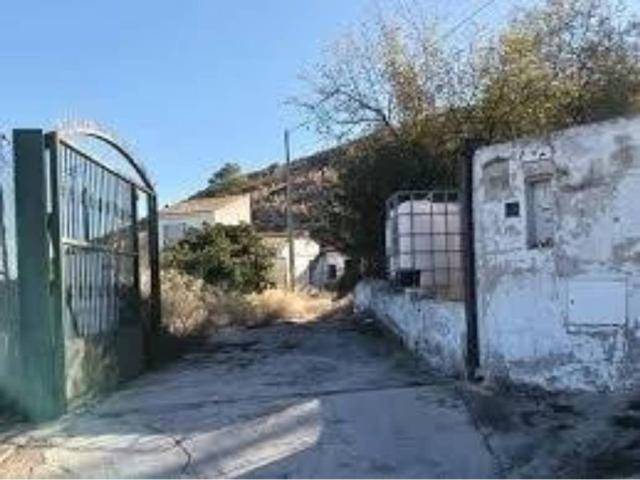 Casa rústica / Caserío en Venta en Calasparra