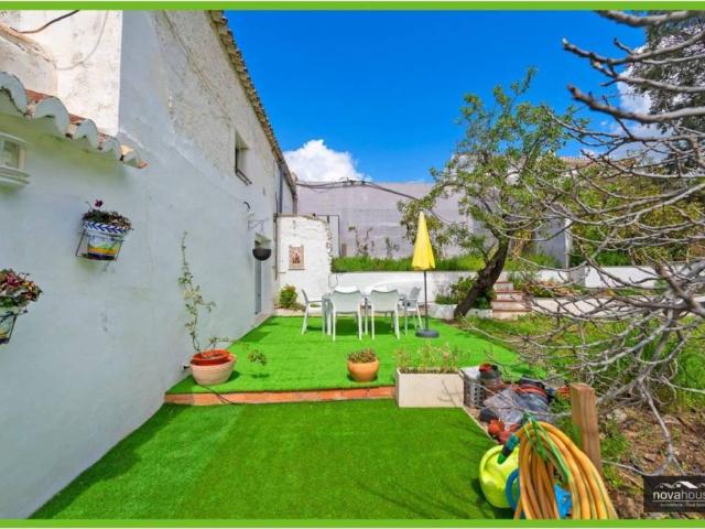 Casa rústica / Caserío en Venta en Casabermeja