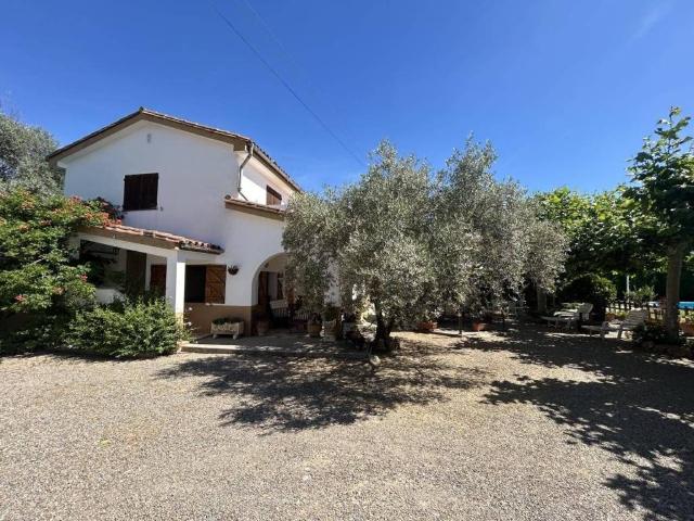 Casa rústica / Caserío en Venta en Cascante
