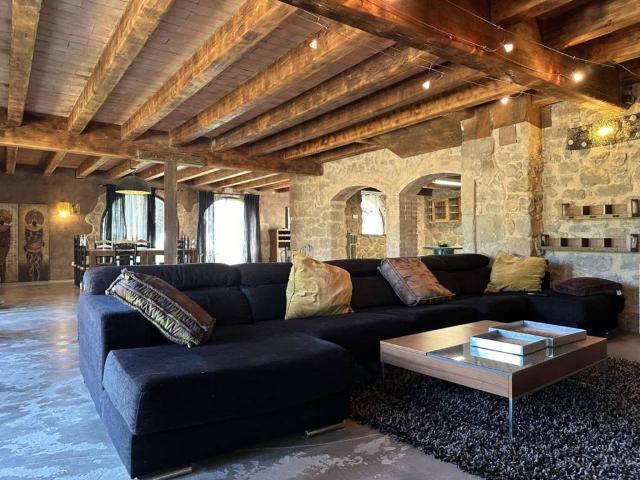 Casa rústica / Caserío en Venta en Casserres
