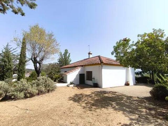 Casa rústica / Caserío en Venta en Cazalla de La Sierra