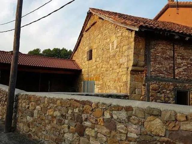 Casa rústica / Caserío en Venta en Cervera de Pisuerga