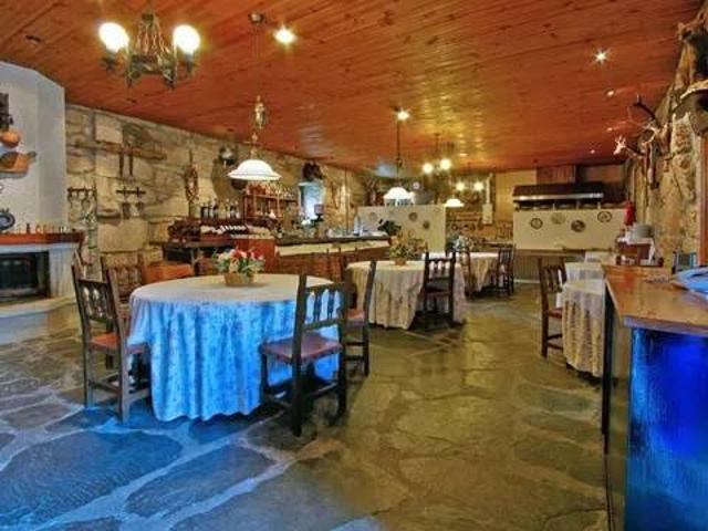 Casa rústica / Caserío en Venta en Chandrexa de Queixa