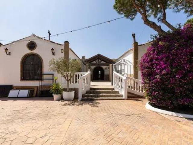 Casa rústica / Caserío en Venta en Chiclana de la Frontera