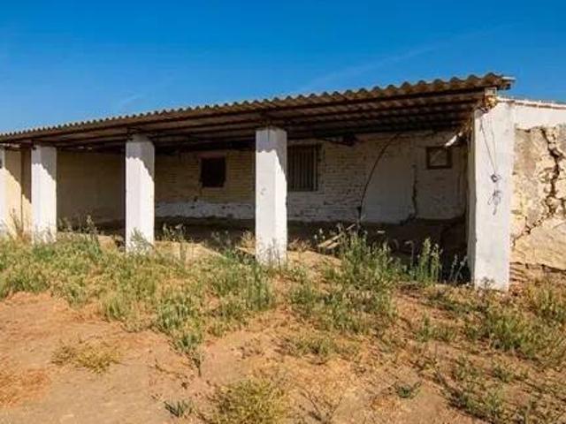 Casa rústica / Caserío en Venta en Coín