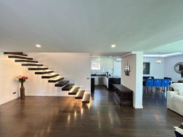 Casa rústica / Caserío en Venta en Coín