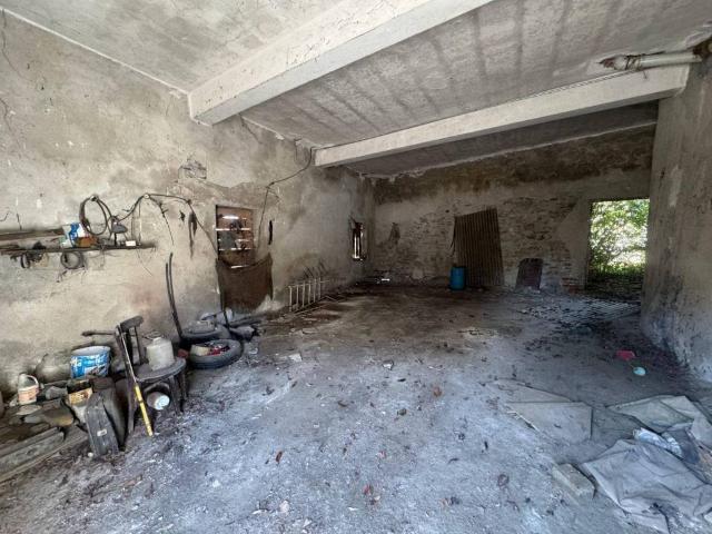 Casa rústica / Caserío en Venta en Cubillos del Sil