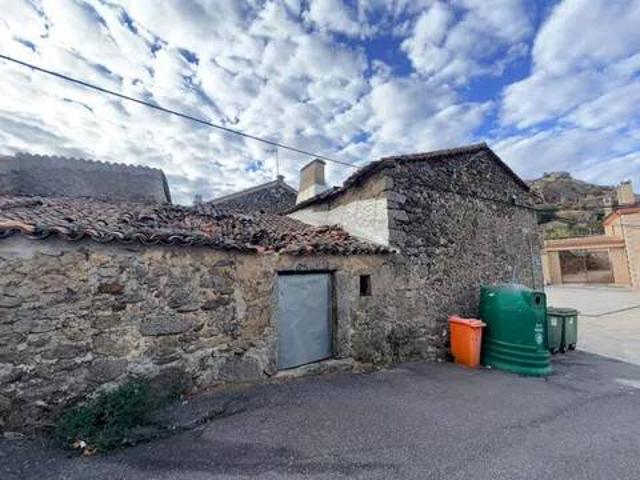 Casa rústica / Caserío en Venta en El Mirón