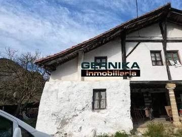 Casa rústica / Caserío en Venta en Forua