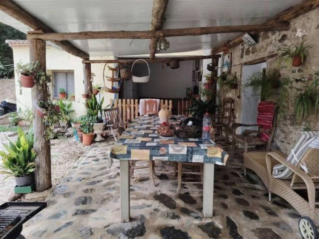Casa rústica / Caserío en Venta en Genalguacil