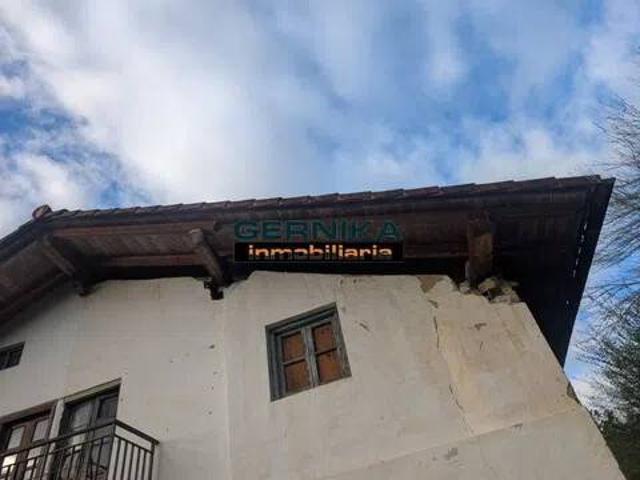 Casa rústica / Caserío en Venta en Gernika Lumo