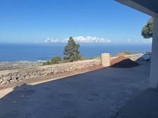 Casa rústica / Caserío en Venta en Guía de Isora