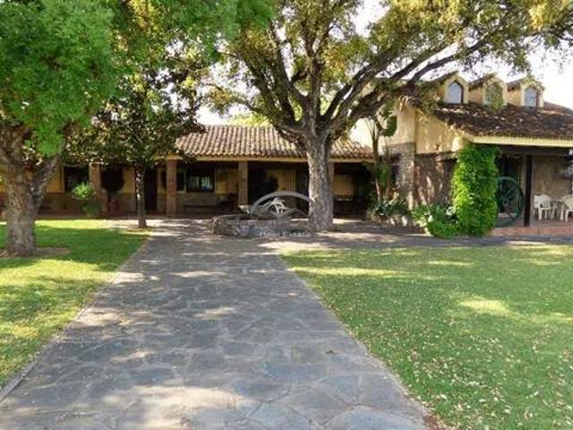 Casa rústica / Caserío en Venta en Jimena de la Frontera