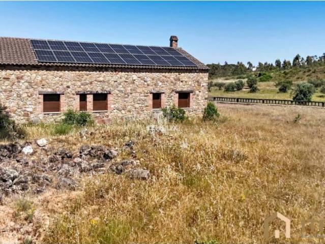 Casa rústica / Caserío en Venta en La Codosera