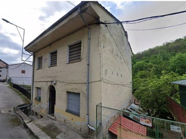 Casa rústica / Caserío en Venta en Langreo