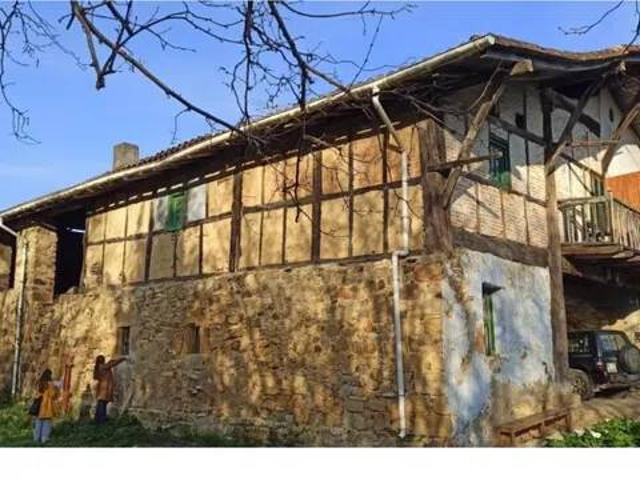 Casa rústica / Caserío en Venta en Larrabetzu
