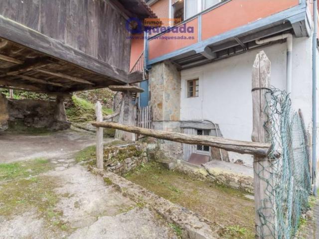 Casa rústica / Caserío en Venta en Lena
