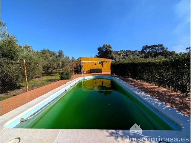Casa rústica / Caserío en Venta en Linares